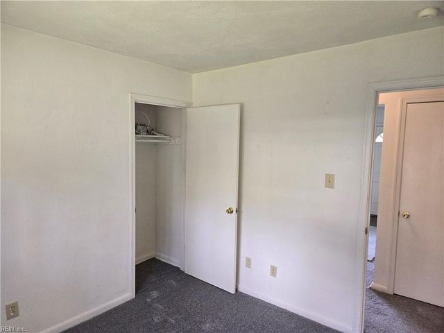 424 Kingswood PL, Virginia Beach, VA 23452