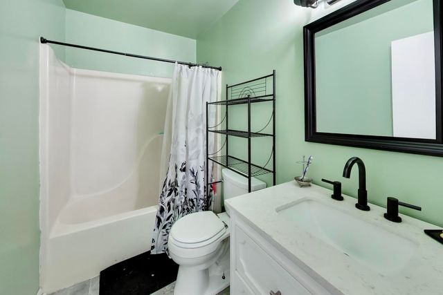 2704 Ruth Fitzgerald Drive, Plainfield, IL 60586