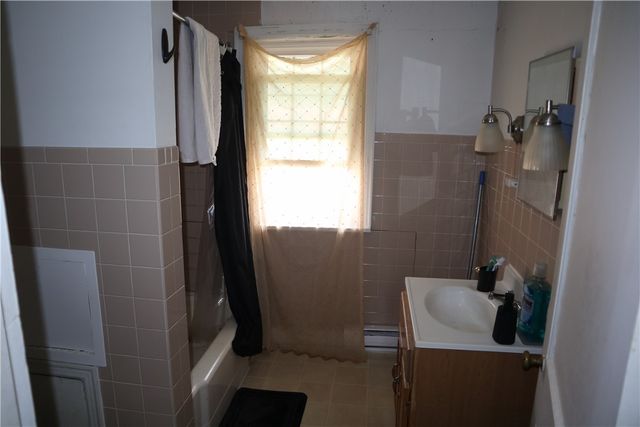 440 2nd St, California, PA 15419