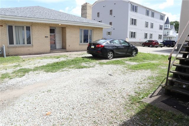 440 2nd St, California, PA 15419