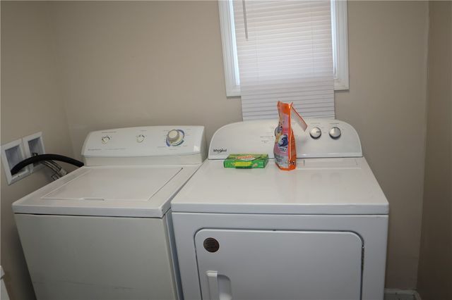 440 2nd St, California, PA 15419