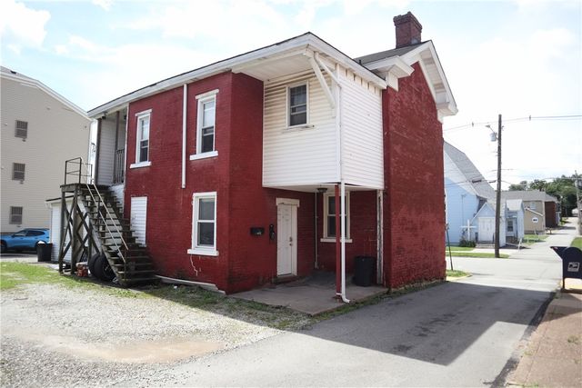 440 2nd St, California, PA 15419
