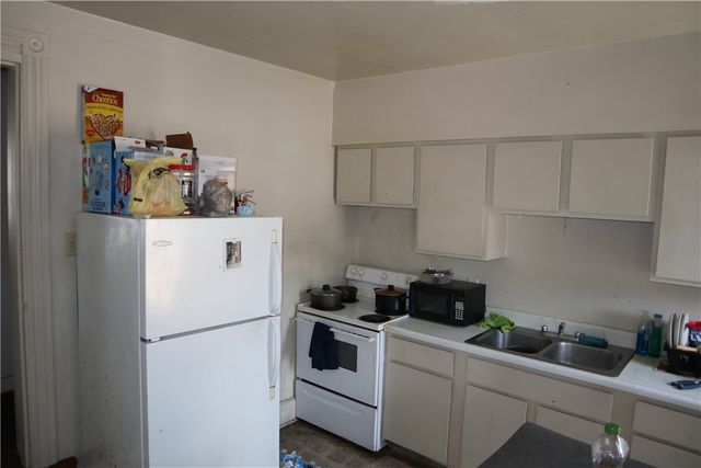 440 2nd St, California, PA 15419