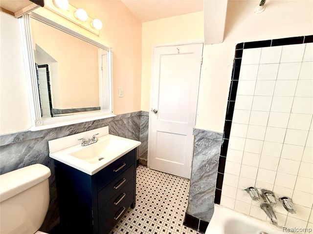 19642 Hasse Street, Detroit, MI 48234
