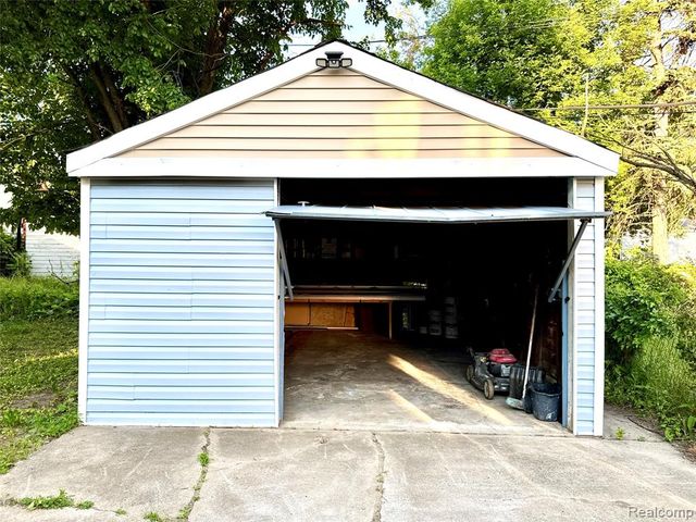 19642 Hasse Street, Detroit, MI 48234