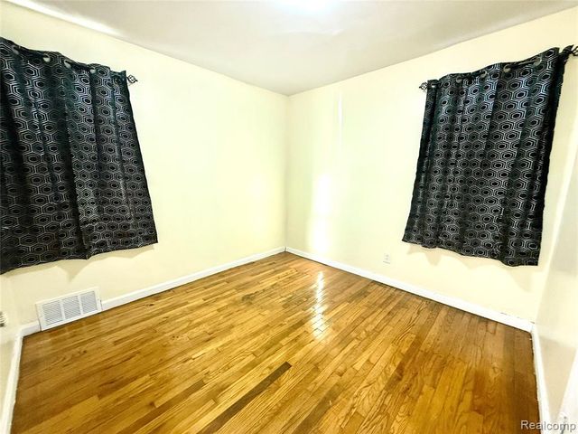 19642 Hasse Street, Detroit, MI 48234