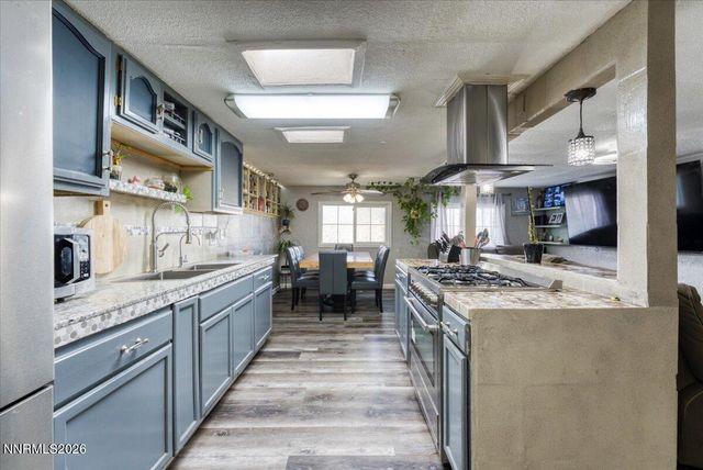 985 Villa Way, Fernley, NV 89408