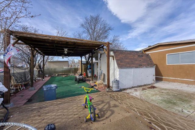 985 Villa Way, Fernley, NV 89408