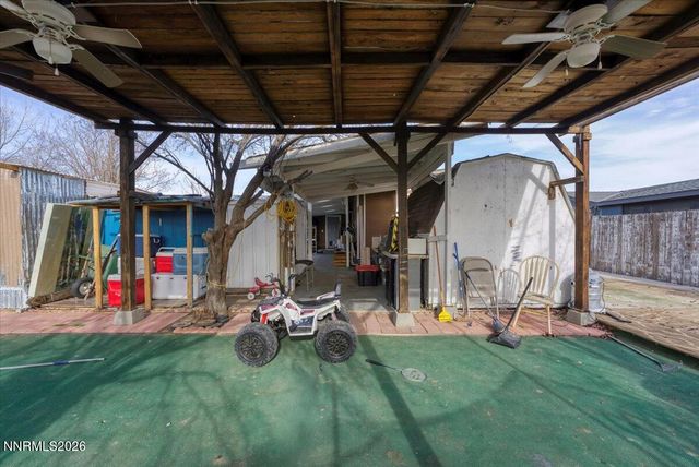 985 Villa Way, Fernley, NV 89408
