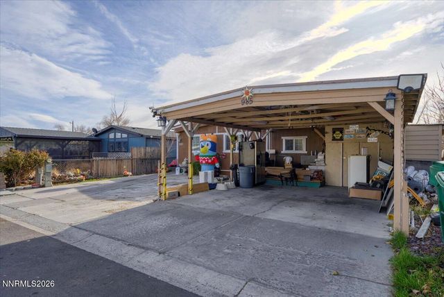 985 Villa Way, Fernley, NV 89408