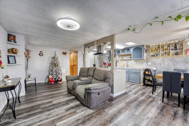 985 Villa Way, Fernley, NV 89408