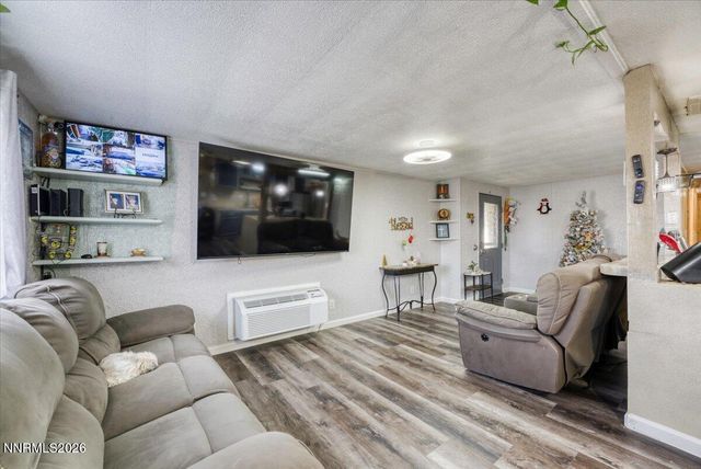 985 Villa Way, Fernley, NV 89408