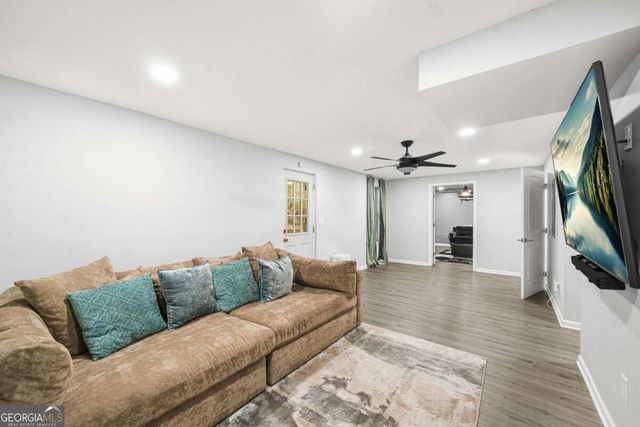 1347 Vine Circle, Mcdonough, GA 30253