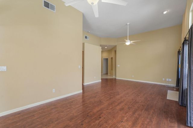 5312 Delta Dr, Rocklin, CA 95765