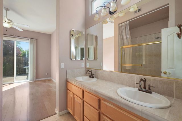 5312 Delta Dr, Rocklin, CA 95765