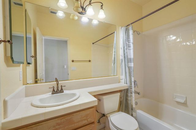 5312 Delta Dr, Rocklin, CA 95765