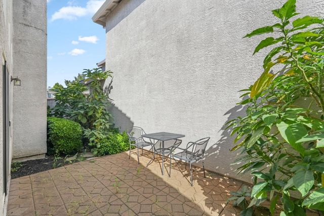 5312 Delta Dr, Rocklin, CA 95765