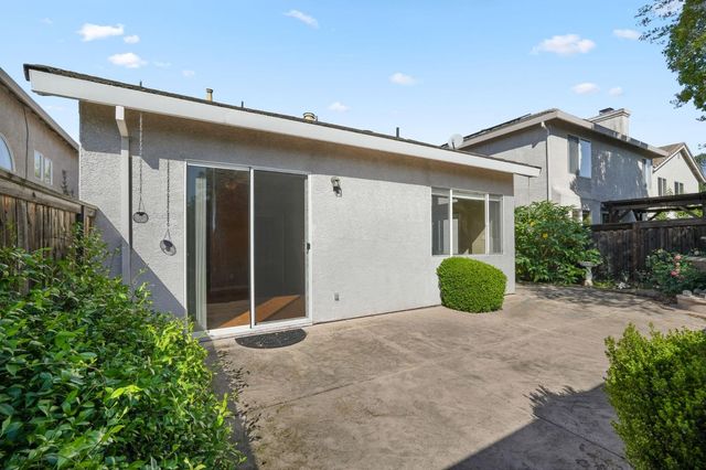 5312 Delta Dr, Rocklin, CA 95765