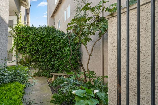 5312 Delta Dr, Rocklin, CA 95765