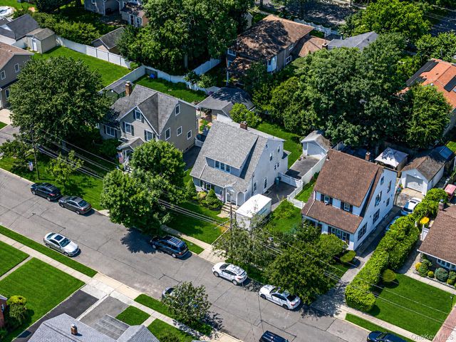 33 Sherman Street, Merrick, NY 11566