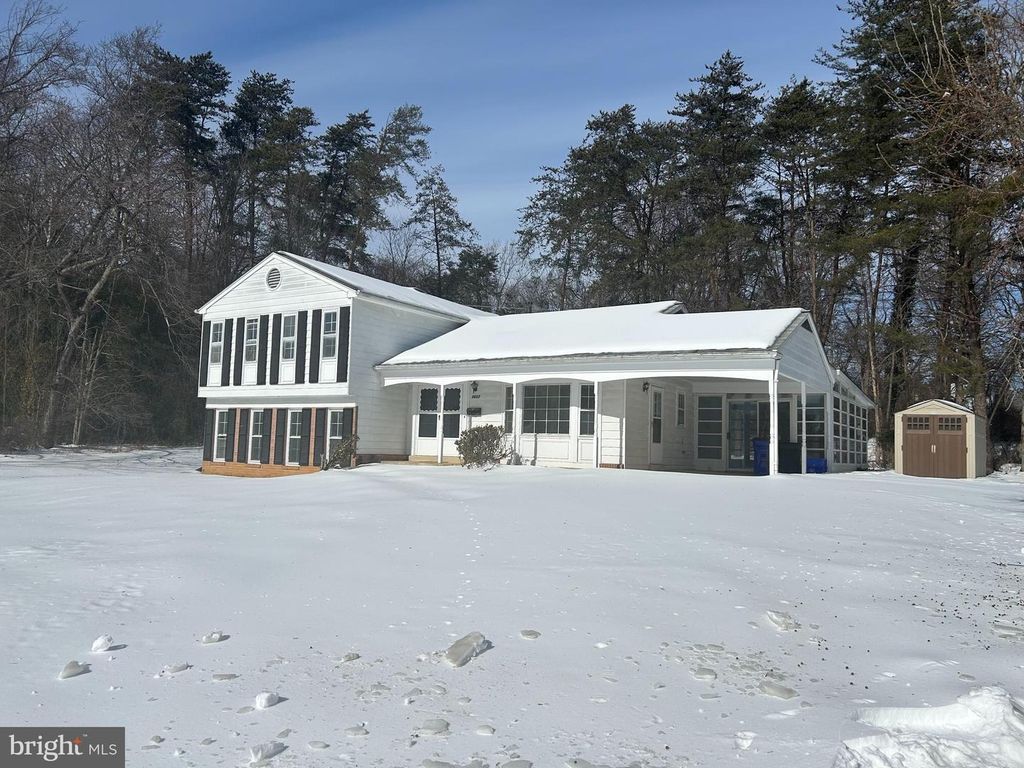 8607 WILD OLIVE DR, Potomac, MD 20854