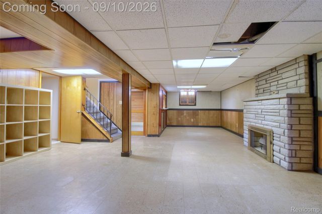 2881 Maxwell Street, Trenton, MI 48183