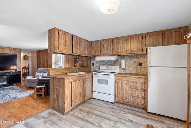 2367 Lake Paula Drive SW, Supply, NC 28462