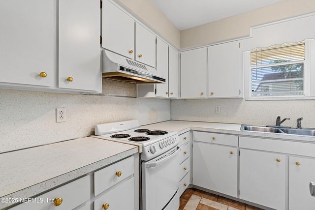 7319 POTTSBURG Drive, 2, Jacksonville, FL 32216