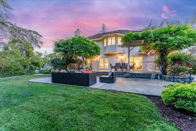 14220 Wild Plum Lane, Los Altos Hills, CA 94022