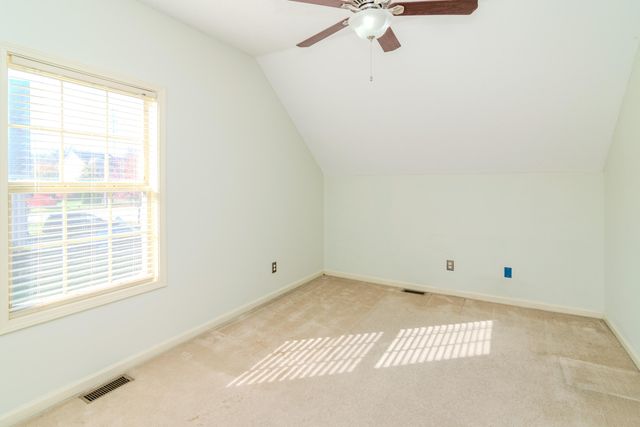 3840 Everetts Dale, Lexington, KY 40514