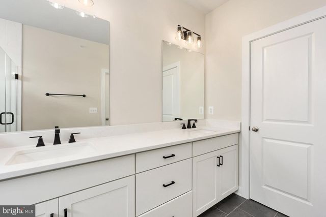 20792 CLOONGEE TER, Dulles, VA 20166