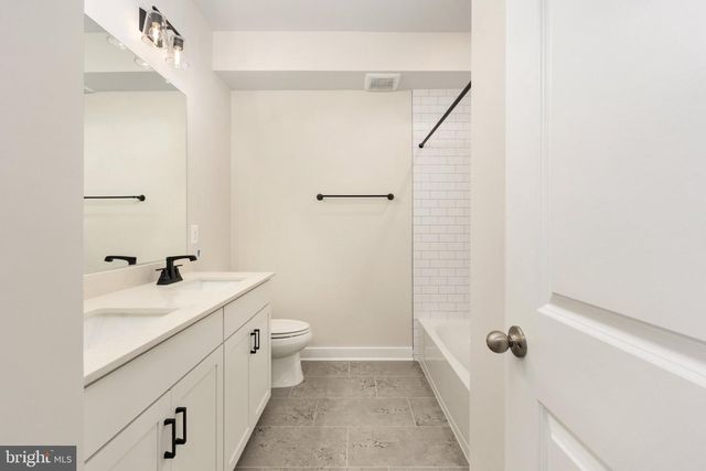 20792 CLOONGEE TER, Dulles, VA 20166