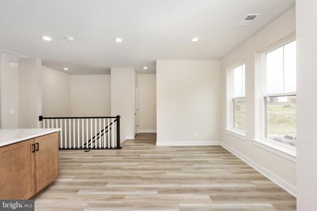 20792 CLOONGEE TER, Dulles, VA 20166