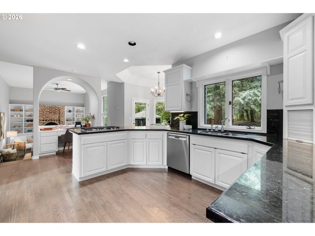 9331 Nw OLD SKYLINE Blvd, Portland, OR 97231