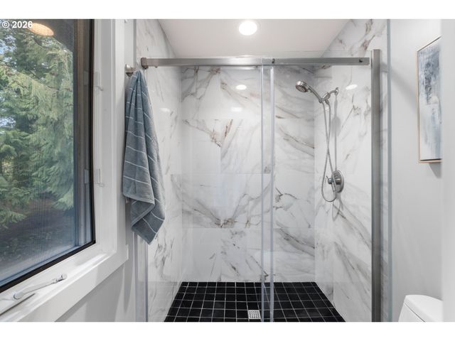 9331 Nw OLD SKYLINE Blvd, Portland, OR 97231