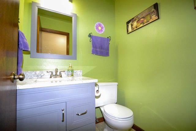 2601 S Brookland ROAD, New Berlin, WI 53151