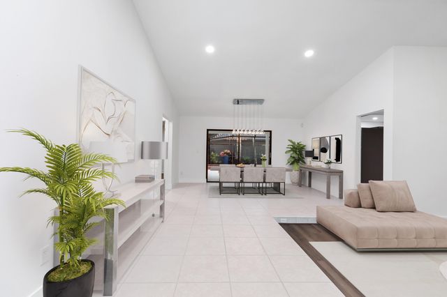 10506 NW 7th Court, Plantation, FL 33324