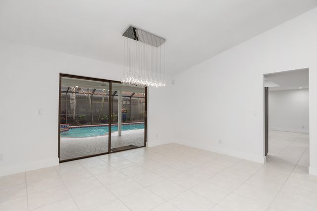 10506 NW 7th Court, Plantation, FL 33324
