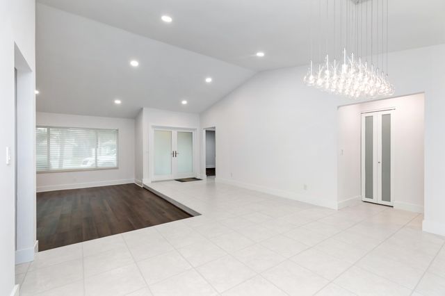 10506 NW 7th Court, Plantation, FL 33324