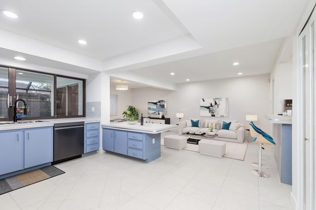 10506 NW 7th Court, Plantation, FL 33324