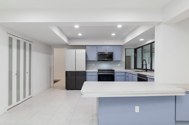 10506 NW 7th Court, Plantation, FL 33324