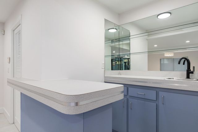 10506 NW 7th Court, Plantation, FL 33324