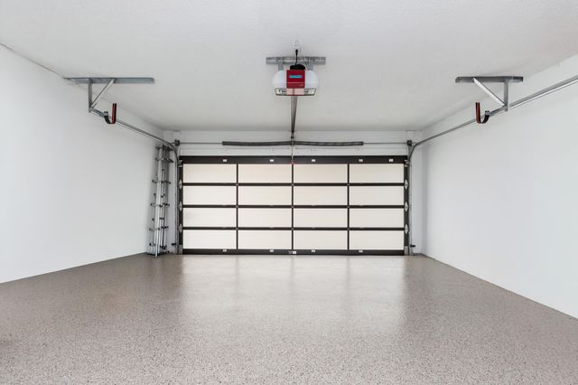 10506 NW 7th Court, Plantation, FL 33324