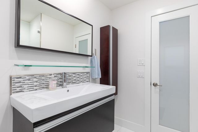 10506 NW 7th Court, Plantation, FL 33324