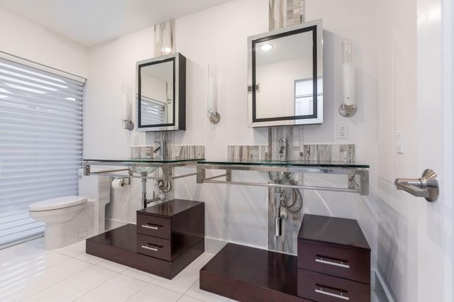 10506 NW 7th Court, Plantation, FL 33324