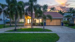 10506 NW 7th Court, Plantation, FL 33324