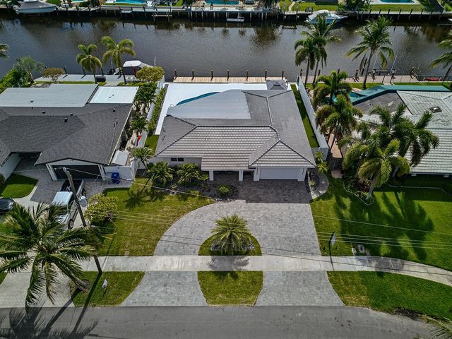 411 SE 2nd Avenue, Pompano Beach, FL 33060