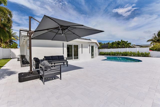 411 SE 2nd Avenue, Pompano Beach, FL 33060