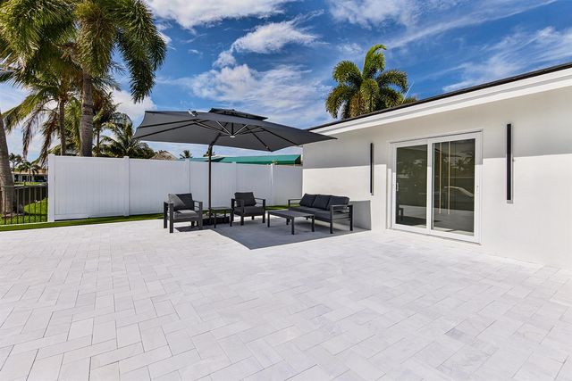 411 SE 2nd Avenue, Pompano Beach, FL 33060