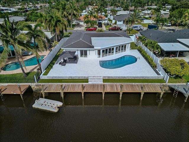 411 SE 2nd Avenue, Pompano Beach, FL 33060